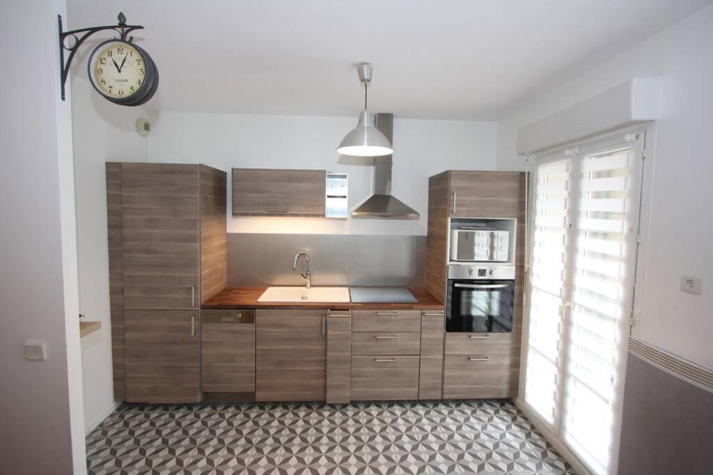 Sloan Square Apartment Bmyguest Serris Buitenkant foto